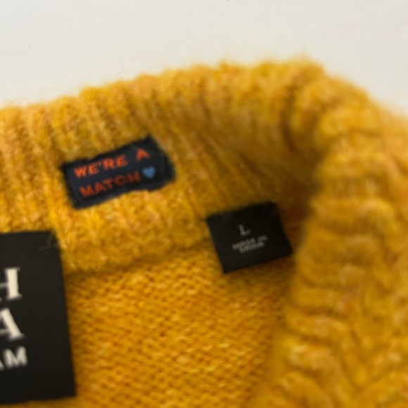 Scotch & Soda Men's Mustard Crewneck Sweater - Picture 4 of 14